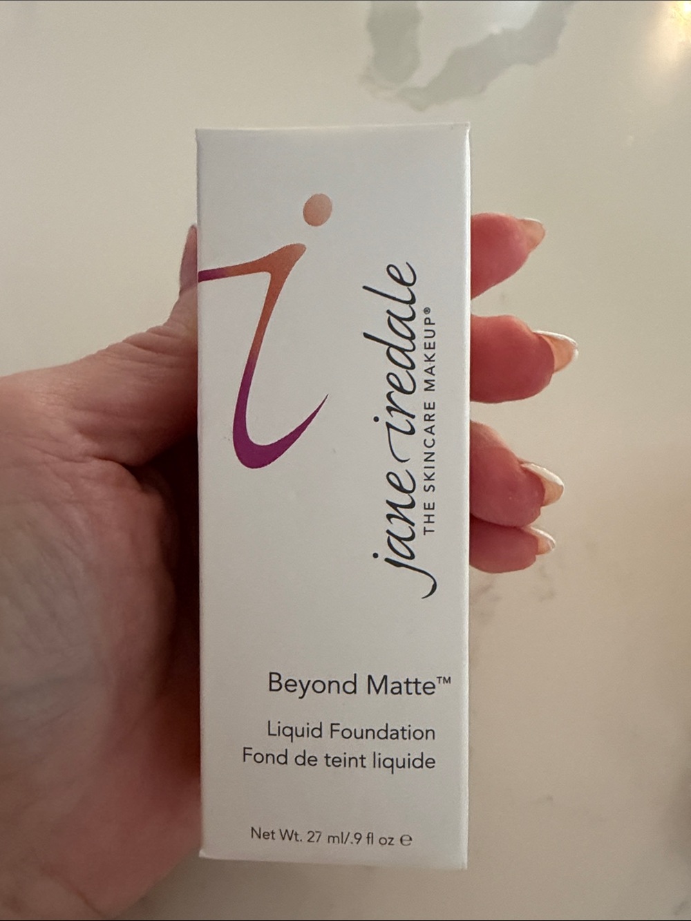 JANE IREDALE Beyond Matte M4